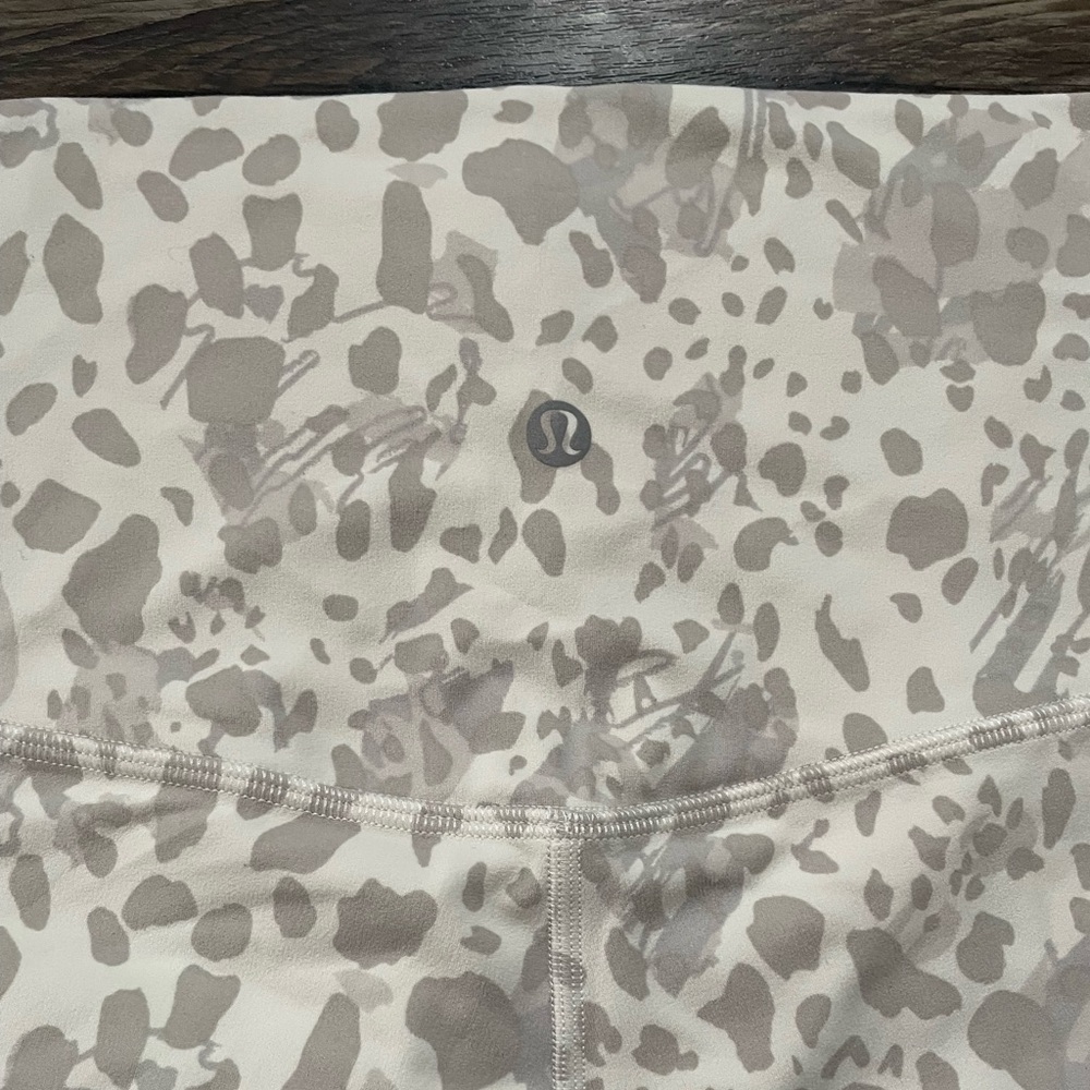 Lululemon Align High-Rise Crop 17” Cheetah Camo Antique White Leggings Size 10 - Picture 2 of 6